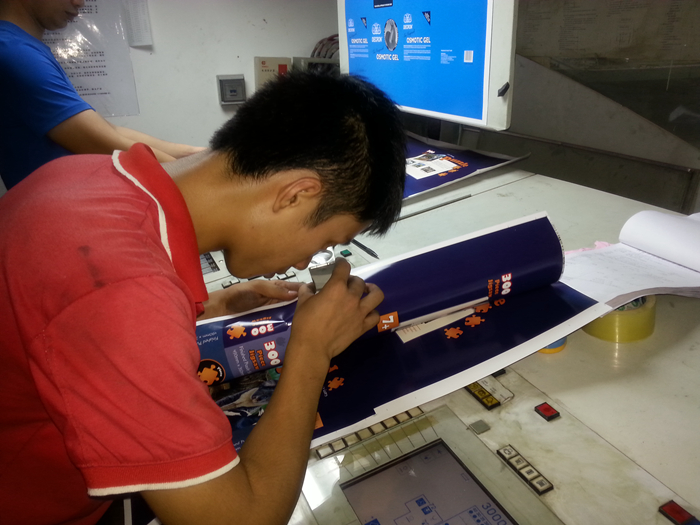 拼圖生產過程 拼圖生產過程